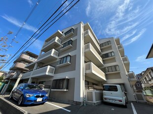 マンションazwelの物件外観写真